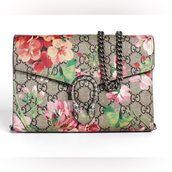 Gucci Handbags - Gucci GG Supreme Bloom Floral Print Dionysus Shoulder Bag